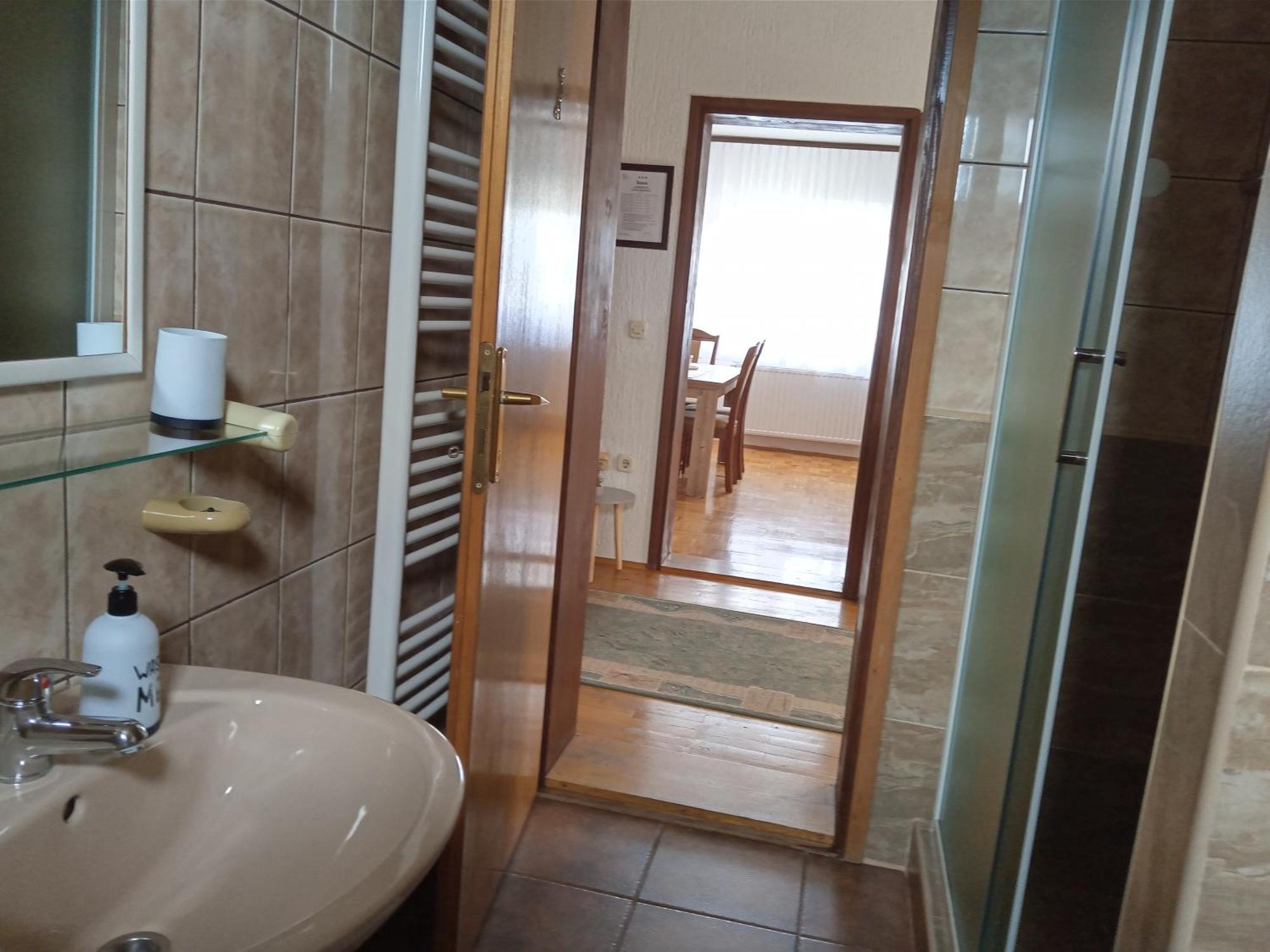 Apartman Kod Dide I Bake Vukovar Ngoại thất bức ảnh