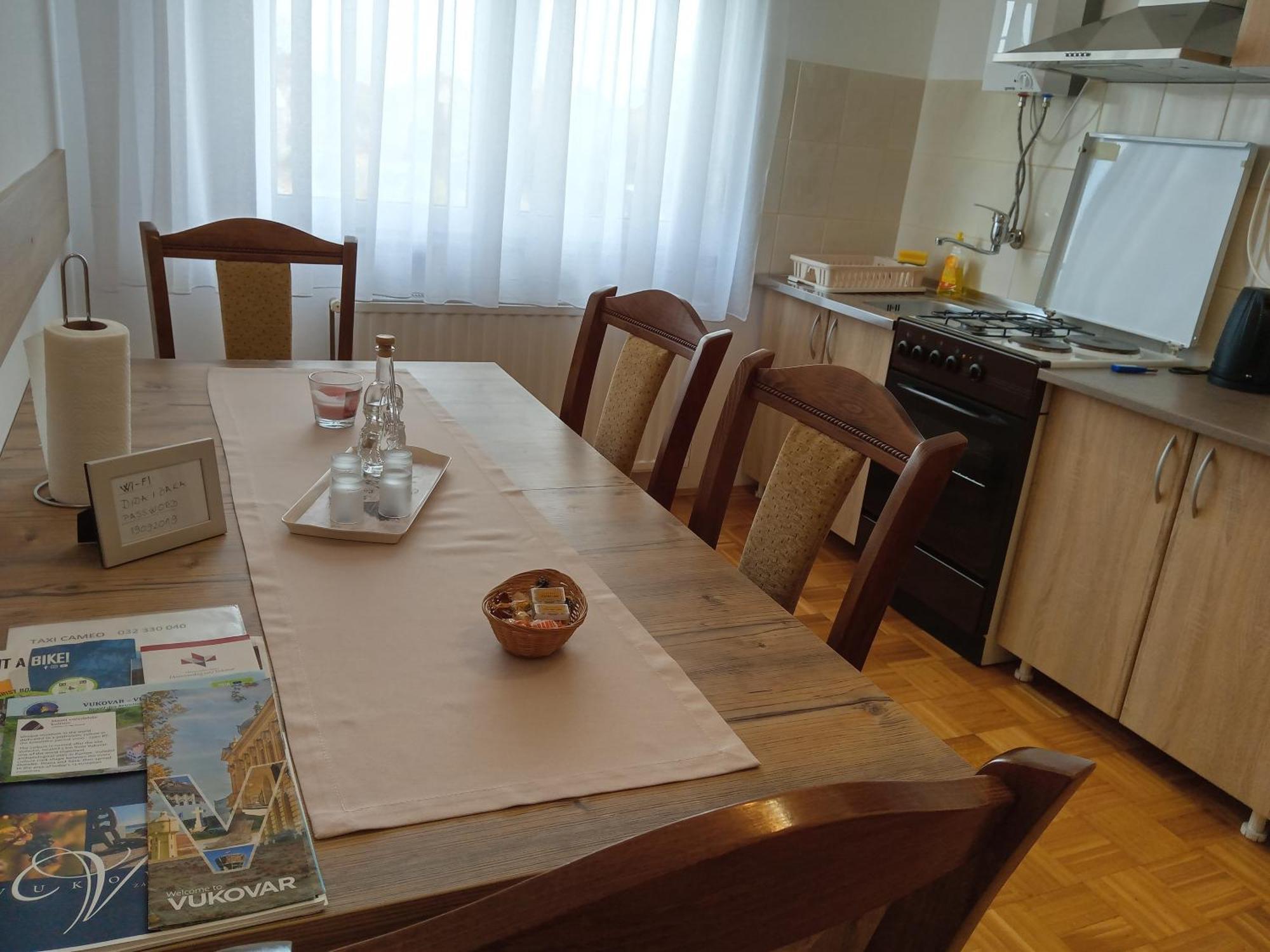 Apartman Kod Dide I Bake Vukovar Ngoại thất bức ảnh